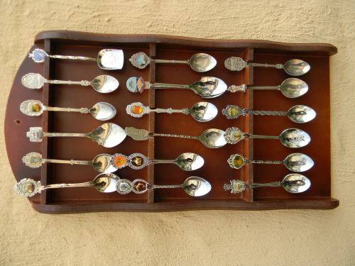 18 spoons mixed with free rack